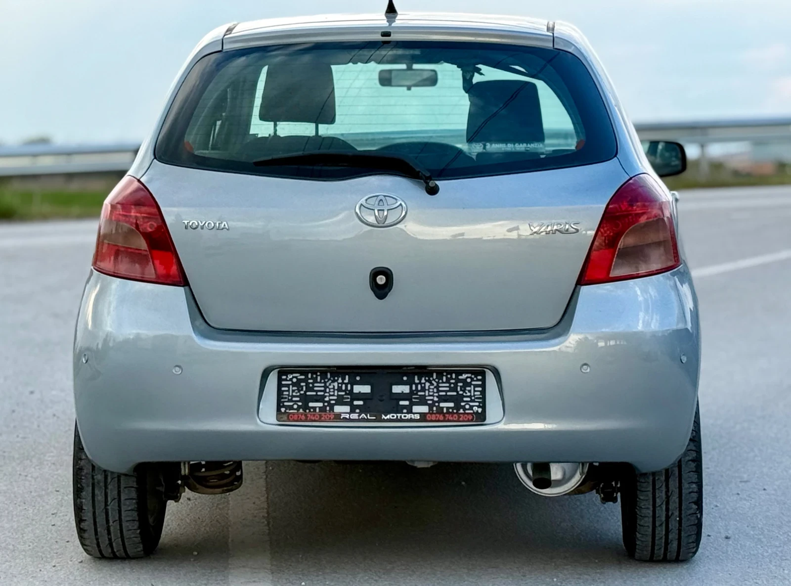 Toyota Yaris 1.33vvt-i АВТОМАТИК, снимка 13 - Автомобили и джипове - 54241757