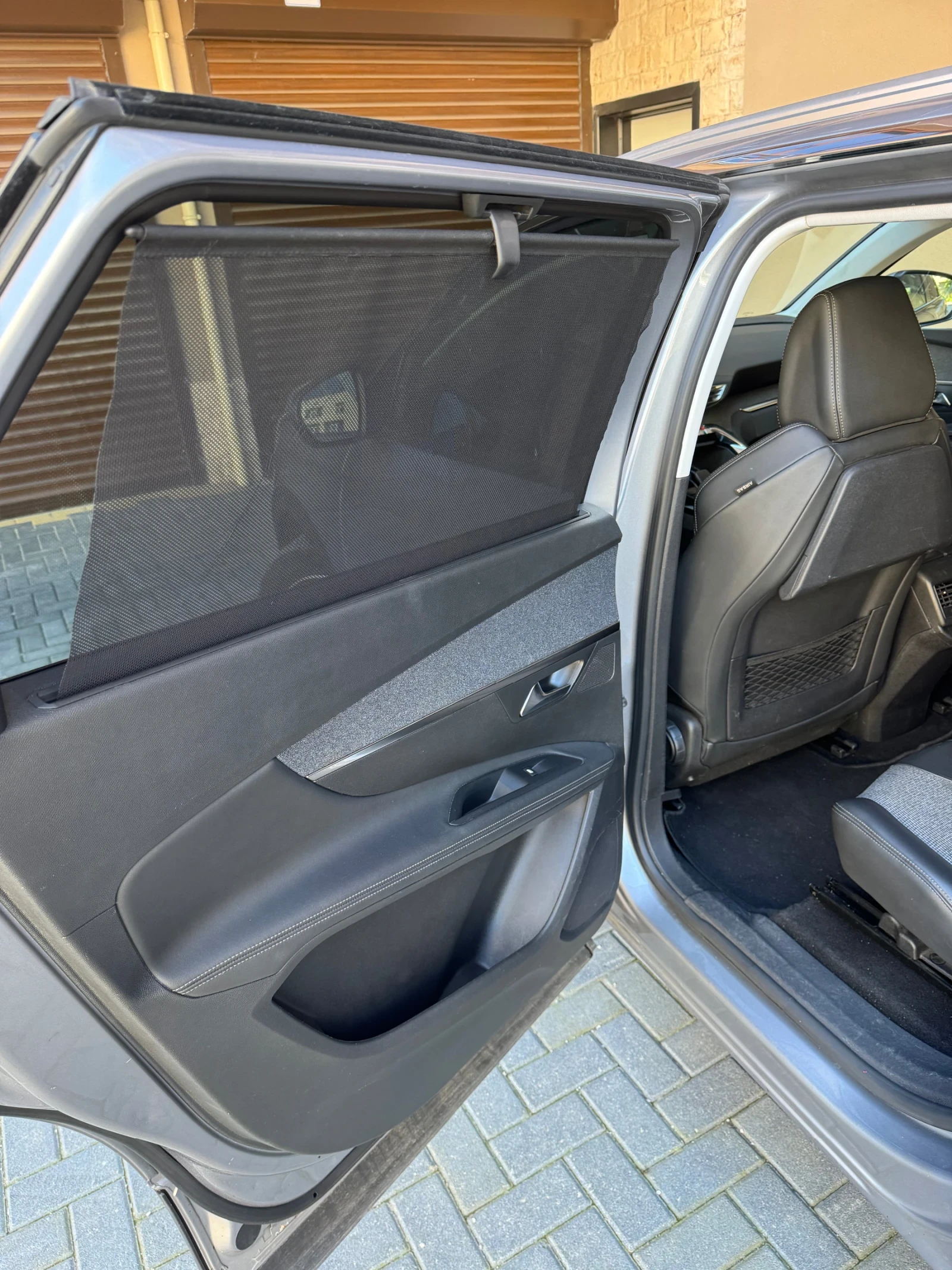 Peugeot 5008, снимка 8 - Автомобили и джипове - 54716159