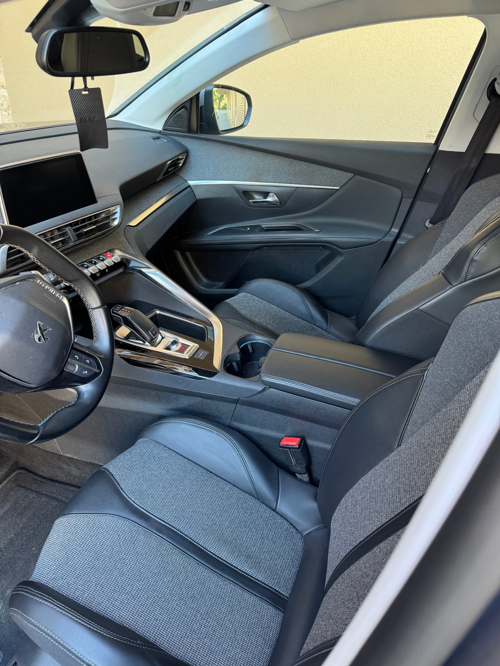 Peugeot 5008, снимка 12 - Автомобили и джипове - 54716159