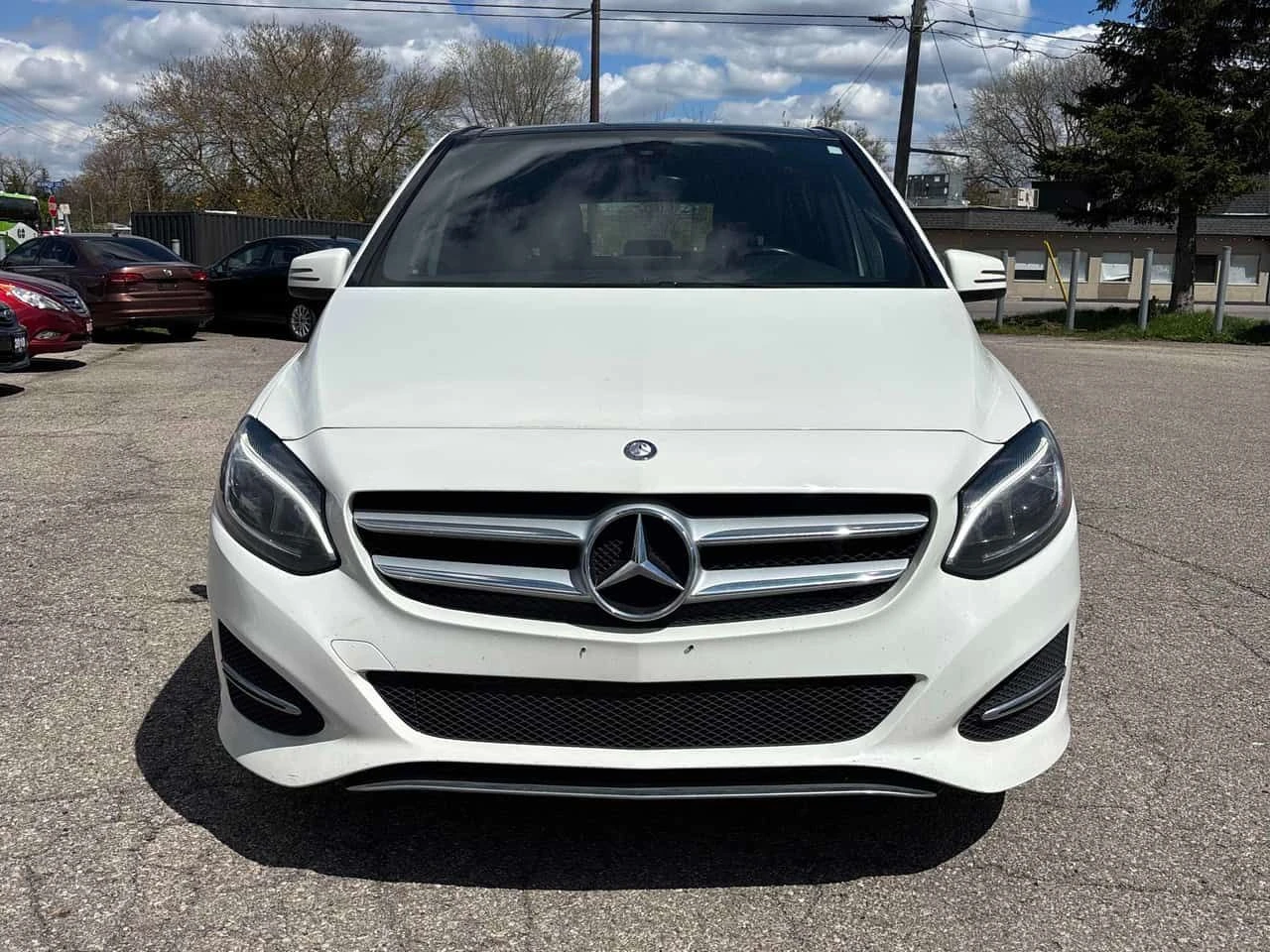 Mercedes-Benz B 250 Sports Tourer| ПАНОРАМА| ПОДГРЕВИ| CARFAX, снимка 3 - Автомобили и джипове - 54694102