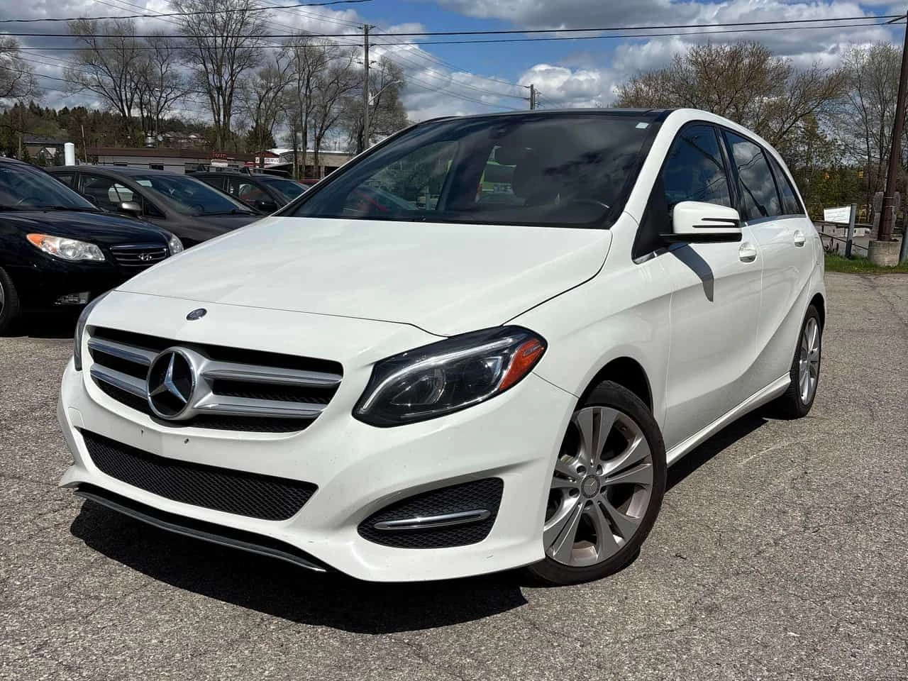 Mercedes-Benz B 250 Sports Tourer| ПАНОРАМА| ПОДГРЕВИ| CARFAX