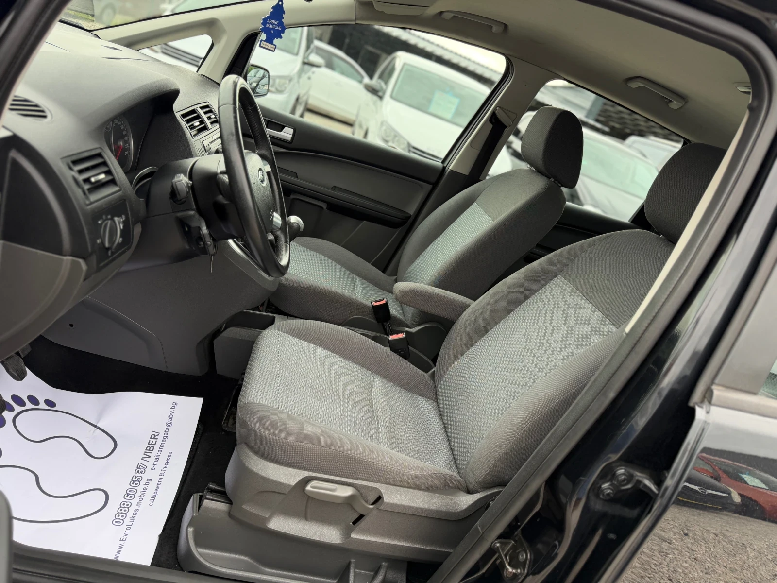 Ford C-max 1.6i 101кс КЛИМАТИК, снимка 11 - Автомобили и джипове - 54748638