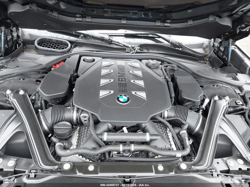 BMW 760 4.4l I xDrive, снимка 10 - Автомобили и джипове - 54756198