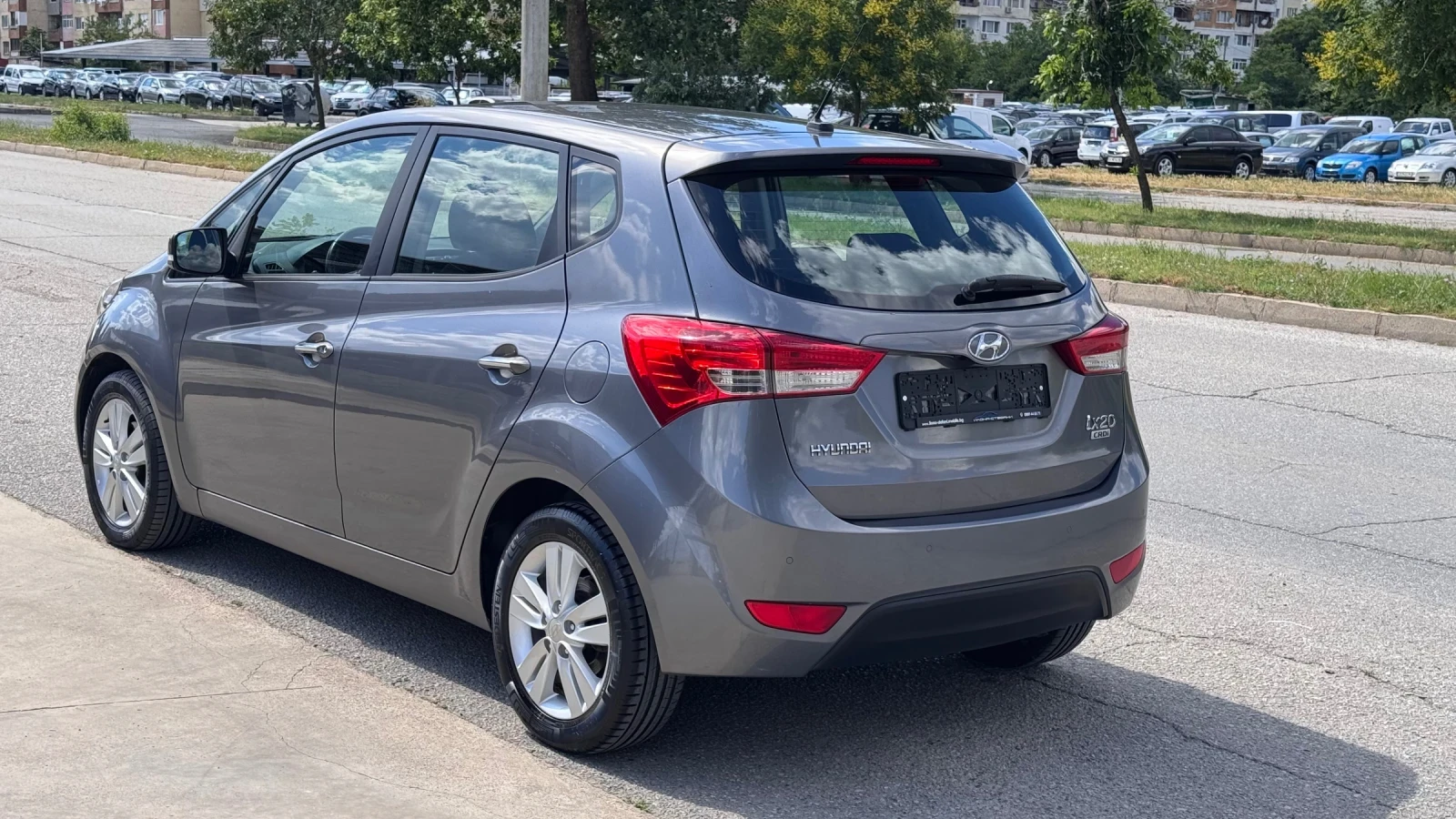 Hyundai Ix20 1.4CRDI 90кс, снимка 3 - Автомобили и джипове - 54980423
