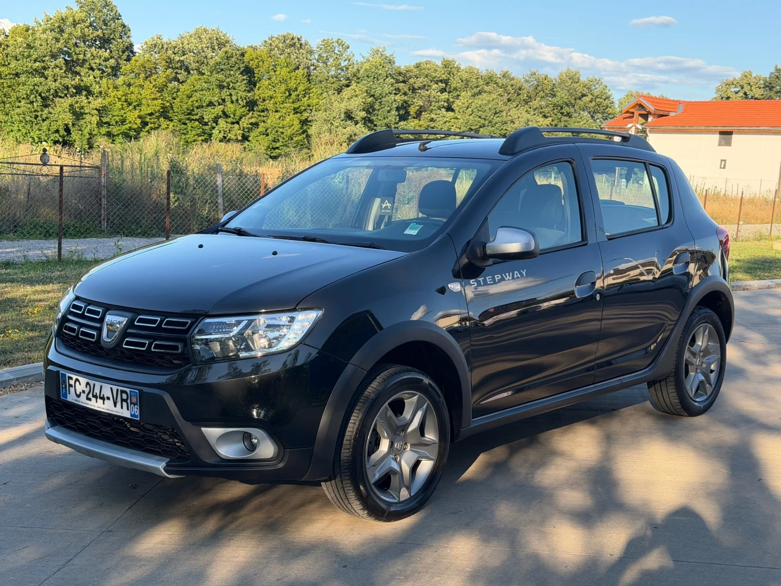 Dacia Sandero 1.5blue dCi* STEPWAY, снимка 3 - Автомобили и джипове - 55428761