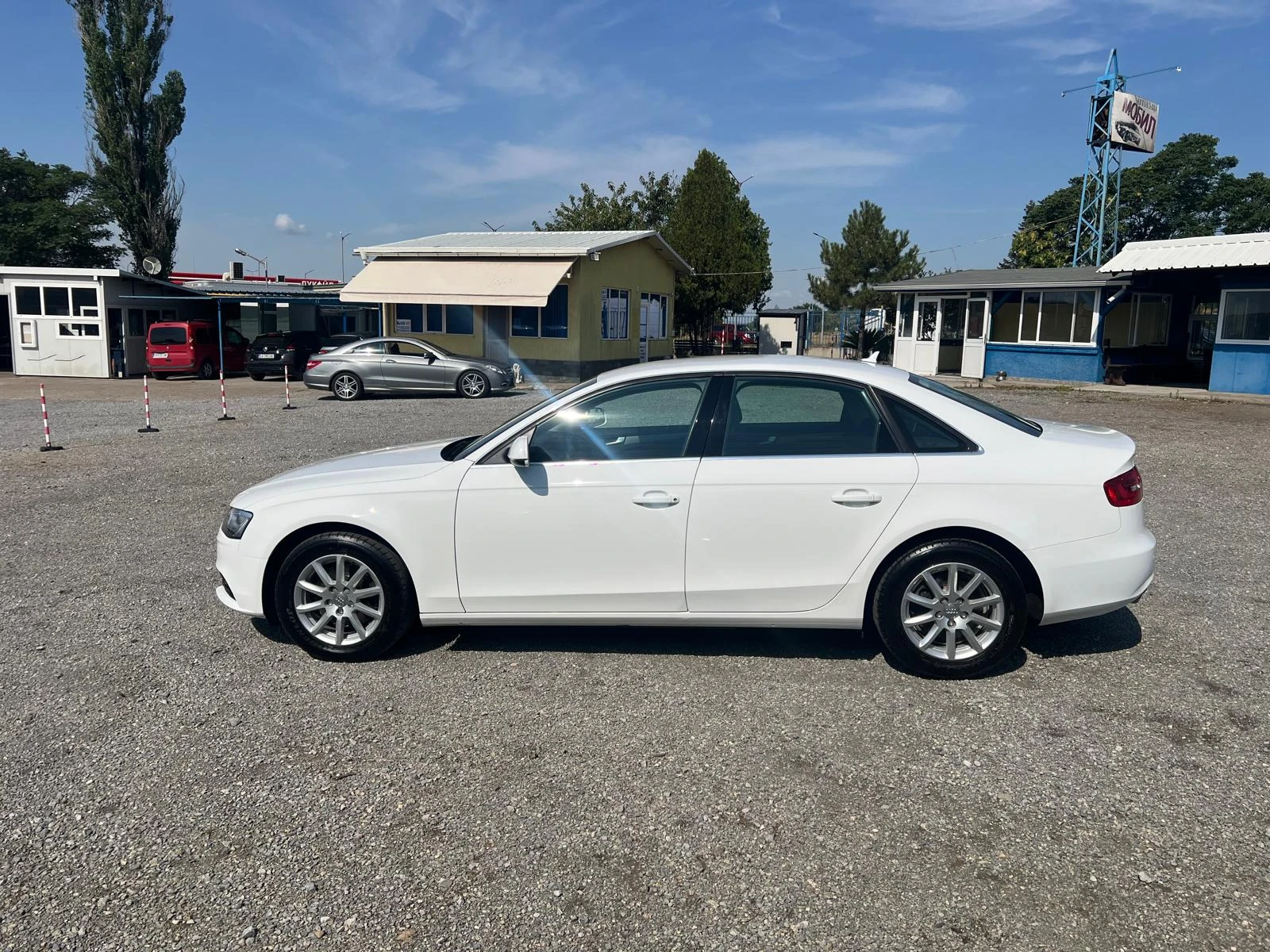 Audi A4 2, 0TDi 177к.с. АВТОМАТ НАВИ КСЕНОН, снимка 8 - Автомобили и джипове - 55471305