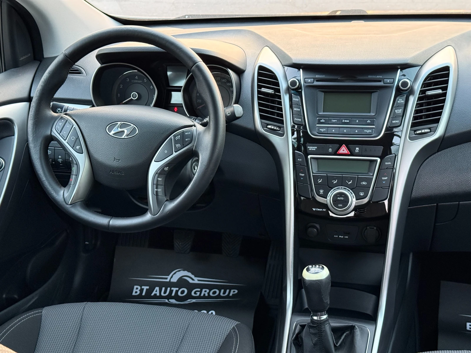 Hyundai I30 1.4i 99HP * * СЕРВИЗНА ИСТОРИЯ* * , снимка 12 - Автомобили и джипове - 55578995
