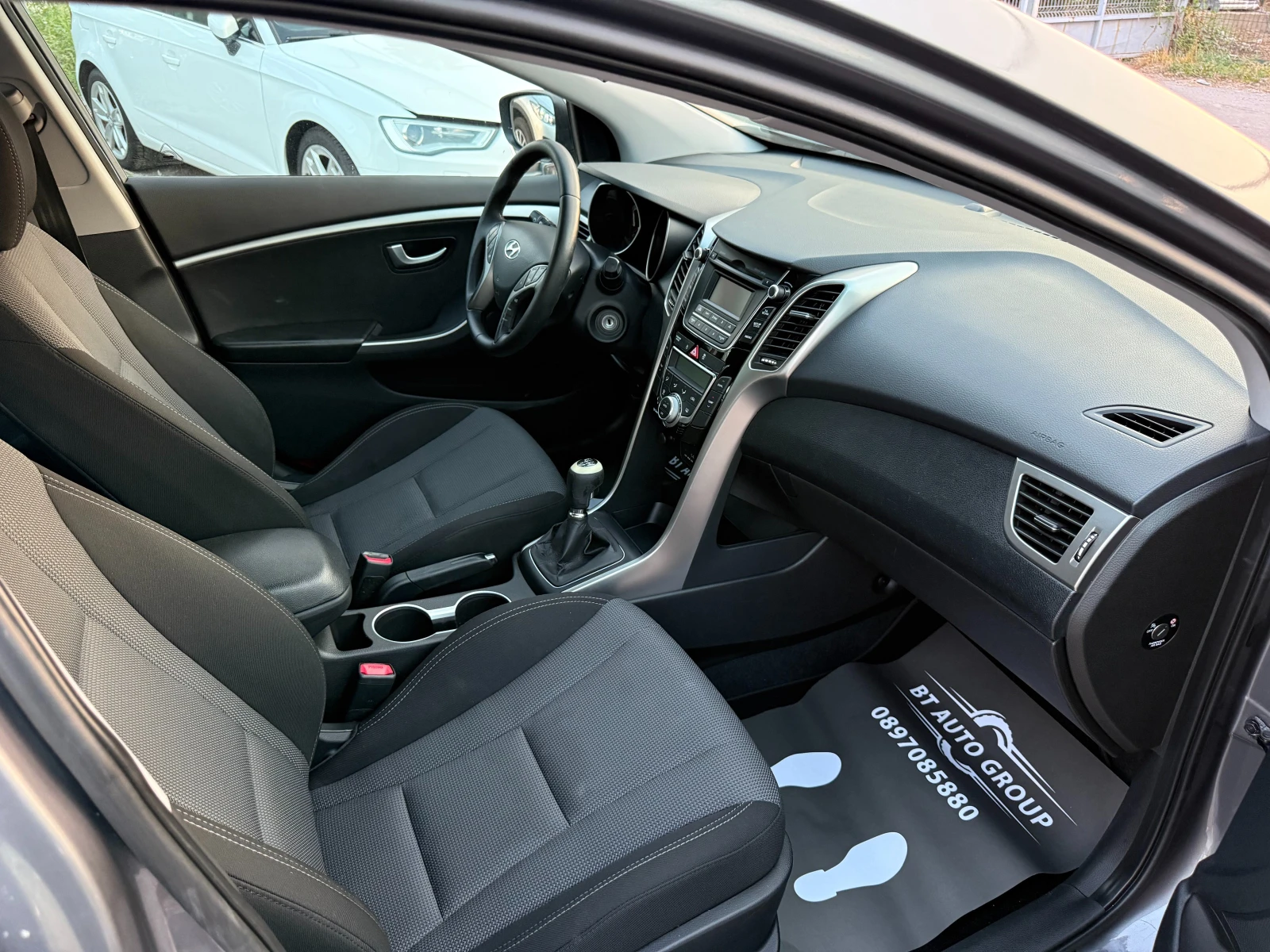 Hyundai I30 1.4i 99HP * * СЕРВИЗНА ИСТОРИЯ* * , снимка 10 - Автомобили и джипове - 55578995