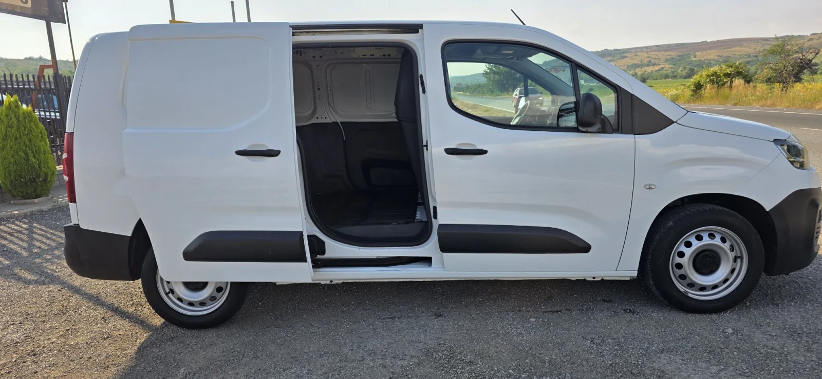 Citroen Berlingo 1.5 Hdi-Maxi, снимка 5 - Автомобили и джипове - 55661950