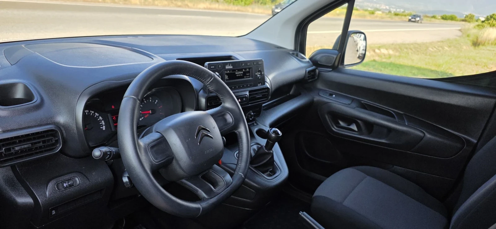 Citroen Berlingo 1.5 Hdi-Maxi, снимка 8 - Автомобили и джипове - 55661950