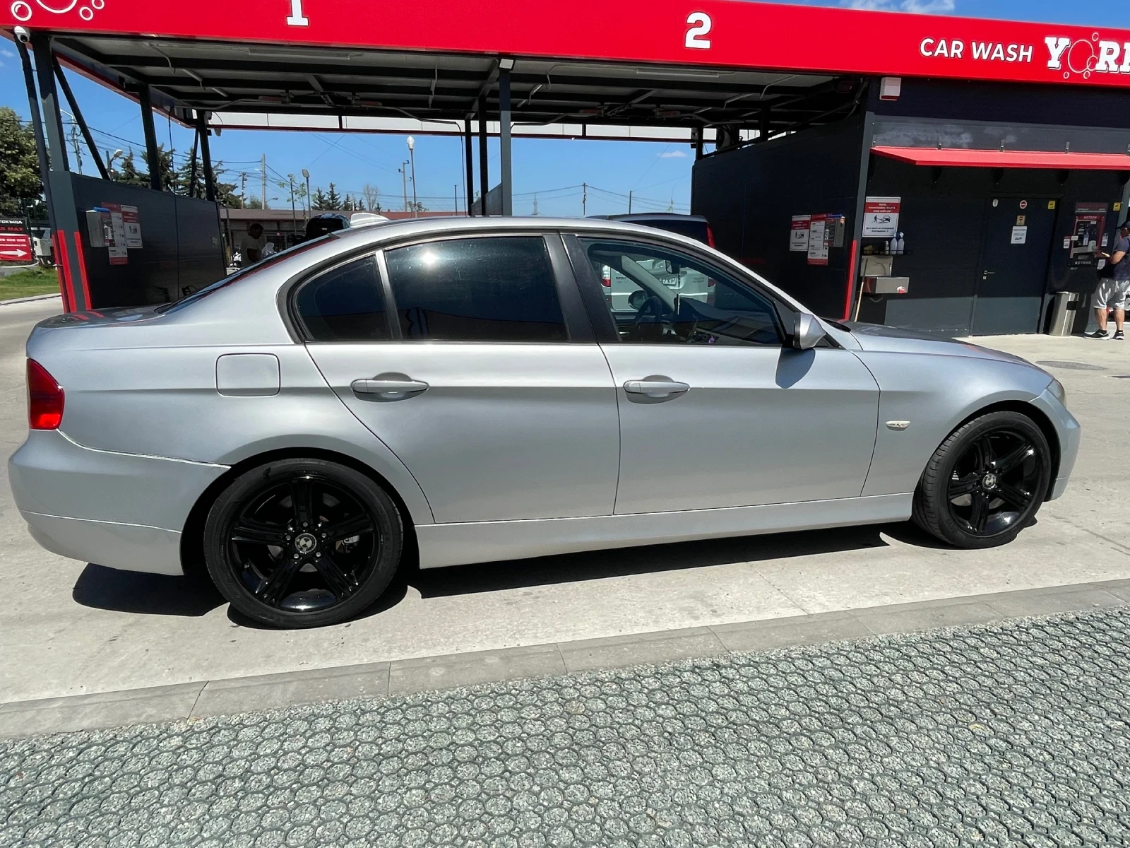 BMW 320, снимка 6 - Автомобили и джипове - 55672506