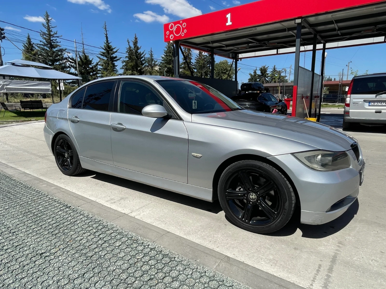 BMW 320