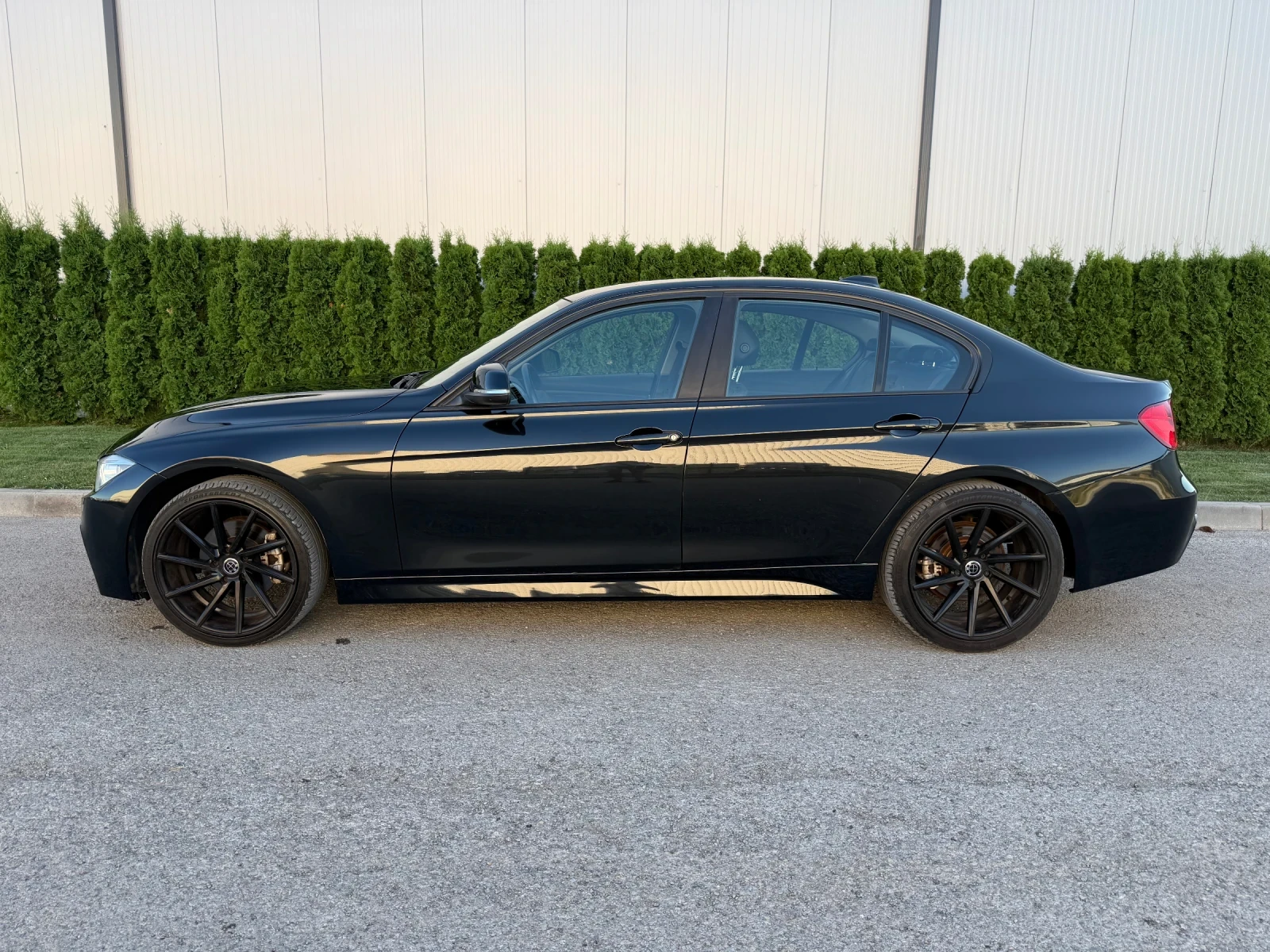 BMW 320 d 184k.c* Mpacket* Led* Кожа* Sport&Packet* , снимка 7 - Автомобили и джипове - 55699625