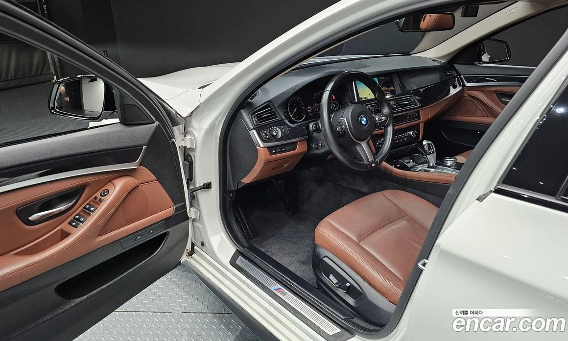 BMW 520 520d M Aero Dynamic, снимка 12 - Автомобили и джипове - 56156869
