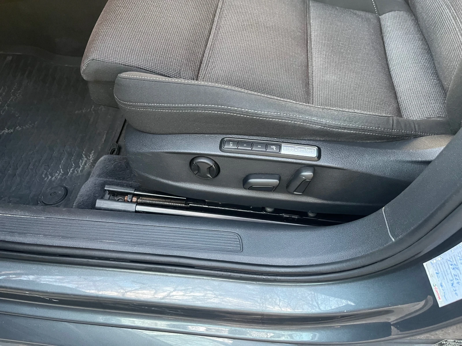 VW Passat, снимка 6 - Автомобили и джипове - 56375422