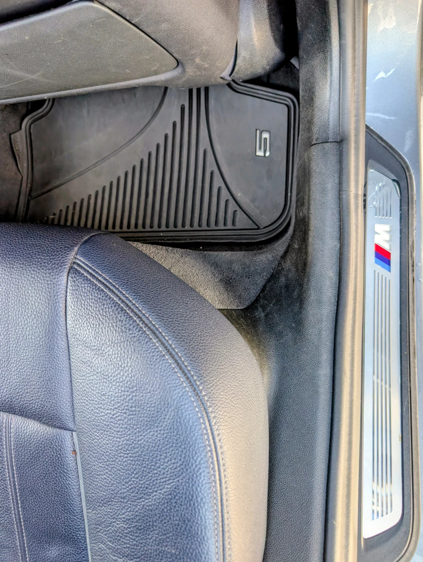 BMW 530 G31 Xdrive , снимка 15 - Автомобили и джипове - 56543935