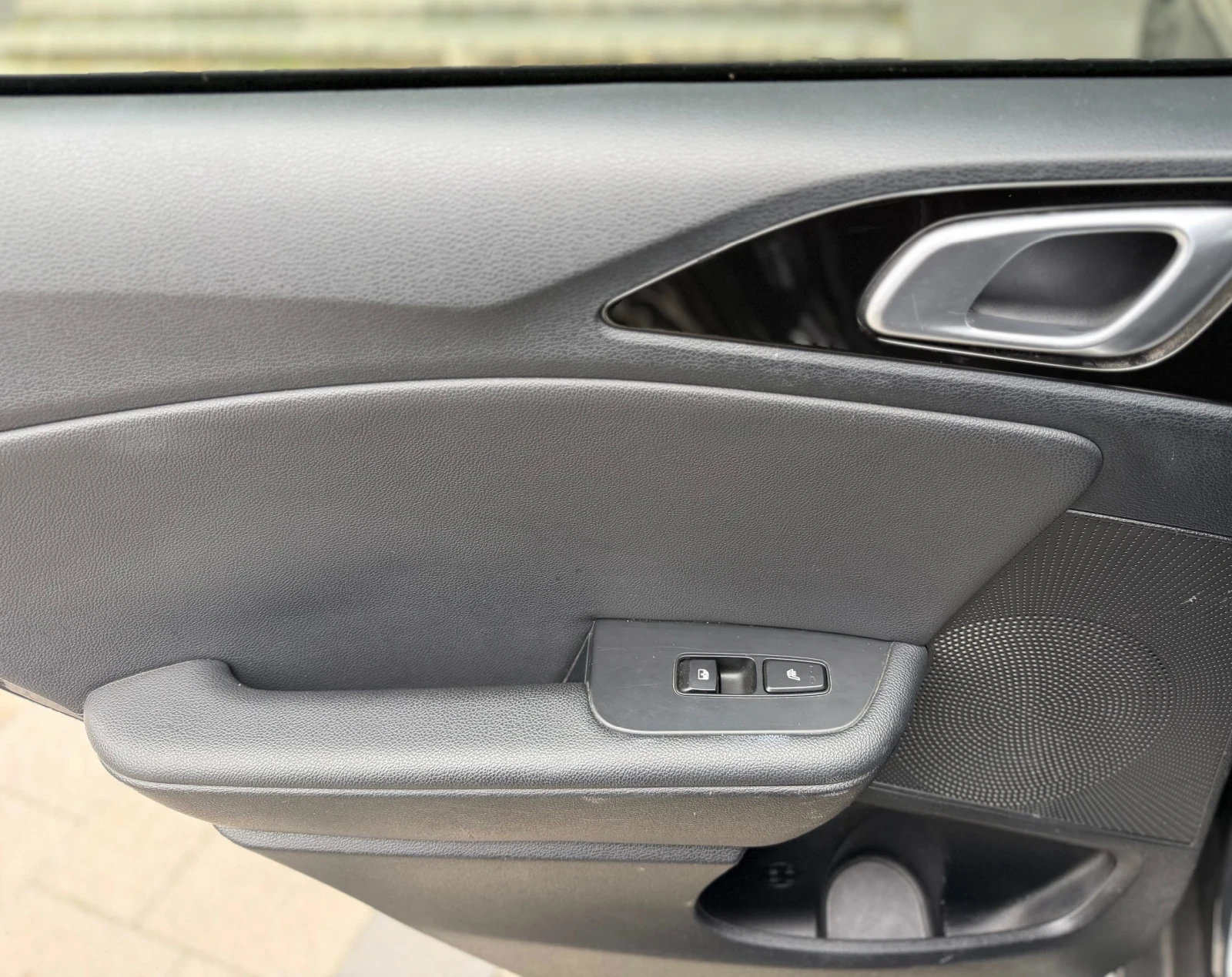 Kia XCeed Full Emotion , снимка 17 - Автомобили и джипове - 56650558
