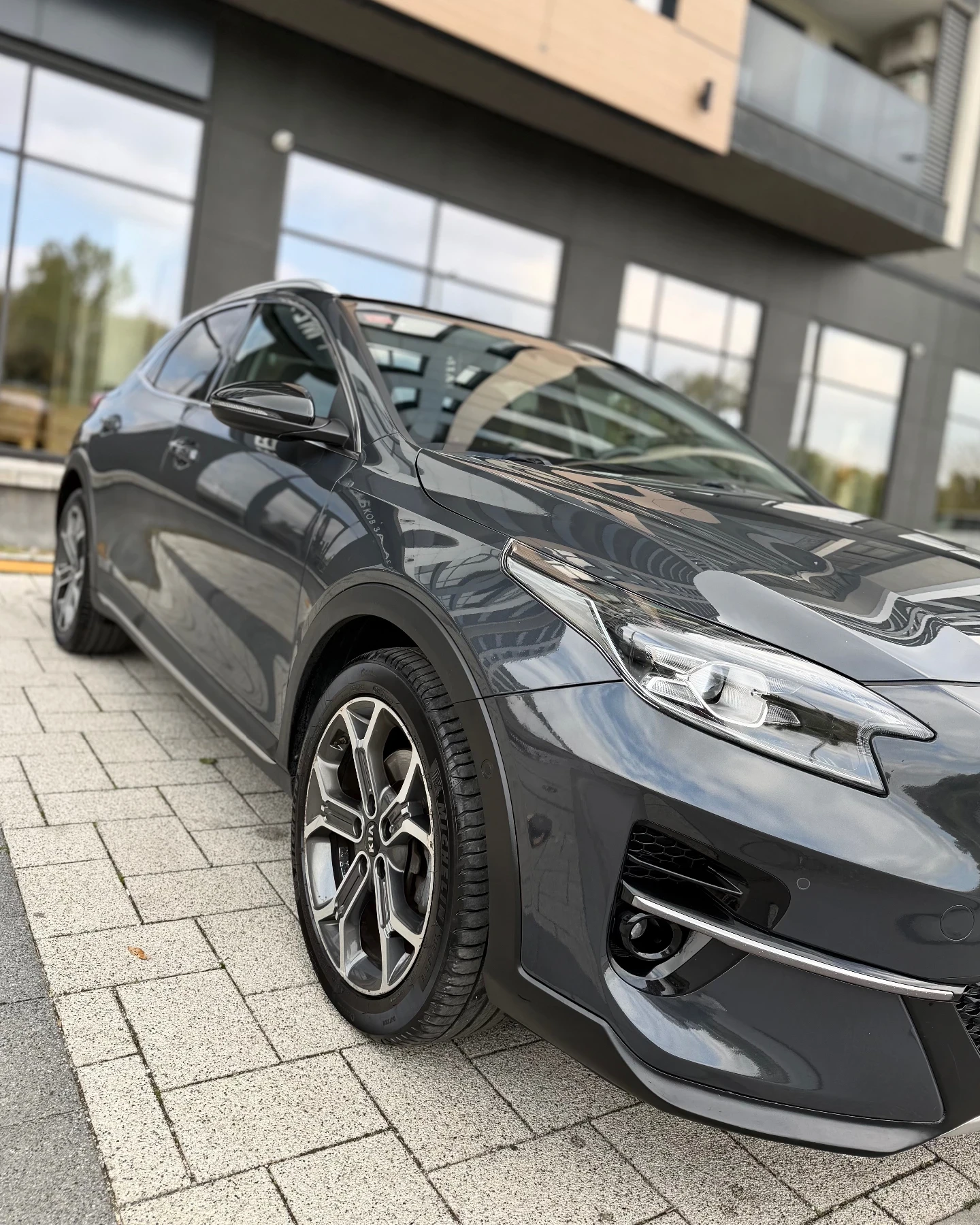 Kia XCeed Full Emotion , снимка 4 - Автомобили и джипове - 56650558