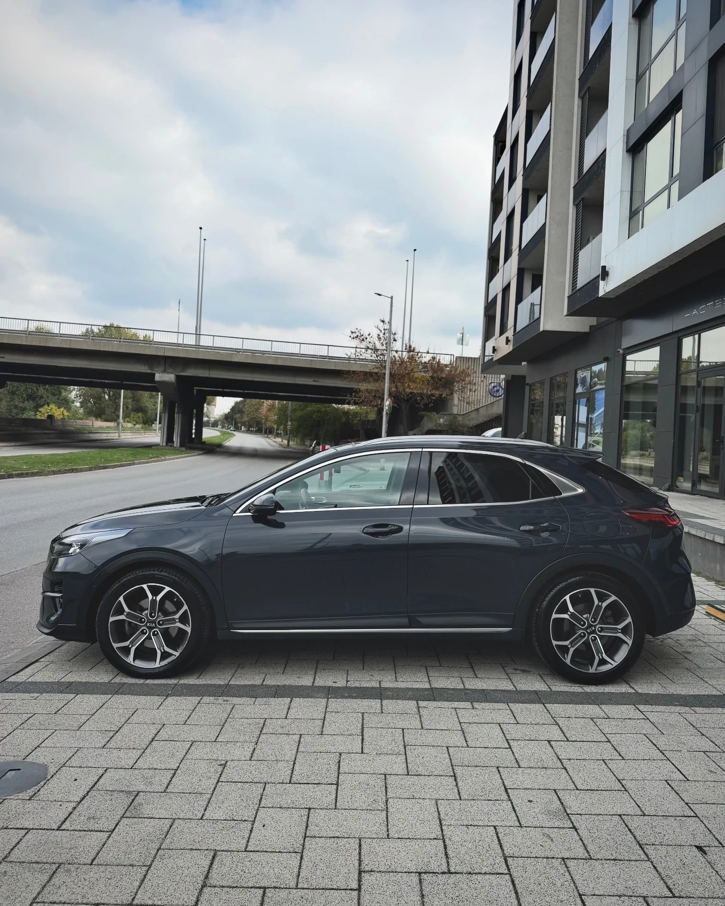 Kia XCeed Full Emotion , снимка 5 - Автомобили и джипове - 56650558
