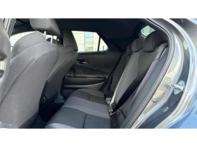 Toyota C-HR 1.8 HEV E-CVT CLUB FWD, снимка 11