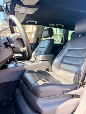 VW Touareg 3.0 TDI Автомат Нави Подгрев, снимка 8