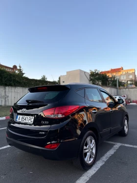 Hyundai IX35 2.0i ШВЕЙЦАРИЯ АВТОМАТИК 4WD 100% РЕАЛЕН ВИДЕО , снимка 4