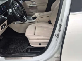 Mercedes-Benz GLB * 250 * CARFAX * BLIND SPOT * DRIVER ASSIST PKG * , снимка 8