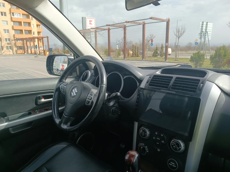 Suzuki Grand vitara, снимка 12 - Автомобили и джипове - 51957793