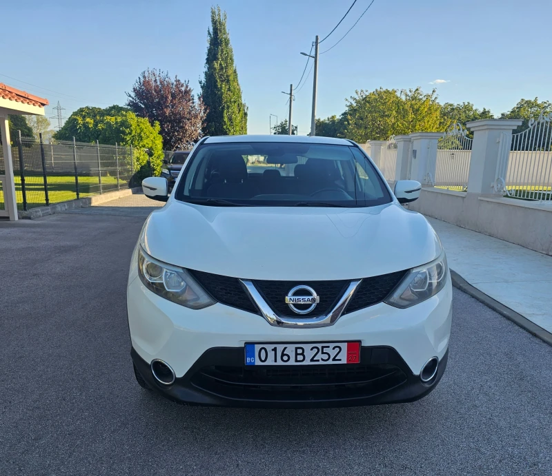 Nissan Qashqai 1.5 dci, снимка 2 - Автомобили и джипове - 51775451