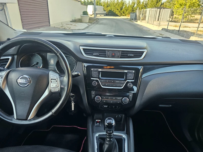 Nissan Qashqai 1.5 dci, снимка 8 - Автомобили и джипове - 51775451