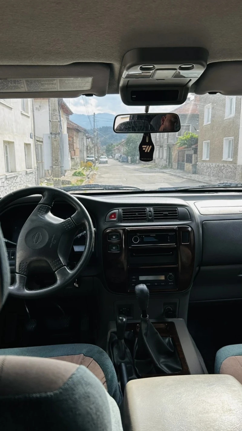 Nissan Patrol, снимка 8 - Автомобили и джипове - 52277615