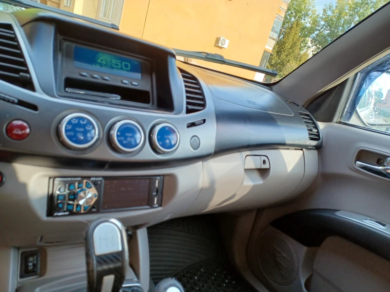 Mitsubishi L200 4х4, снимка 7 - Автомобили и джипове - 52323588