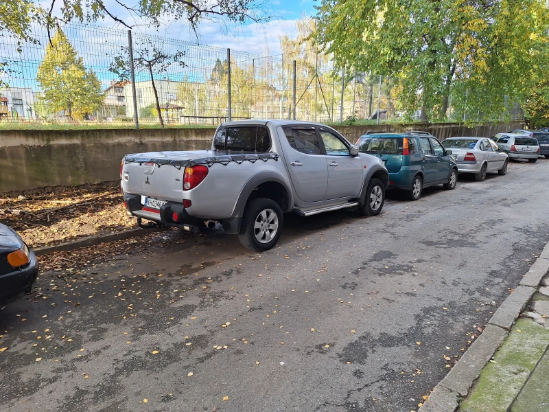 Mitsubishi L200 4х4, снимка 14 - Автомобили и джипове - 52323588