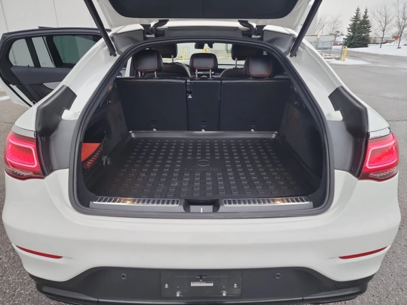 Mercedes-Benz GLC * 300 4MATIC Coupe * CARFAX * БЕЗ ПЪРВОНАЧАЛНА ВНО, снимка 12 - Автомобили и джипове - 53022854