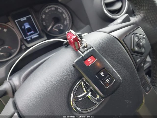 Toyota Tacoma TRD OFF ROAD CARFAX АВТО КРЕДИТ , снимка 15 - Автомобили и джипове - 52738298