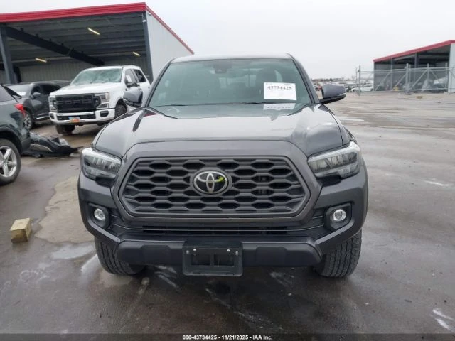 Toyota Tacoma TRD OFF ROAD CARFAX АВТО КРЕДИТ , снимка 2 - Автомобили и джипове - 52738298
