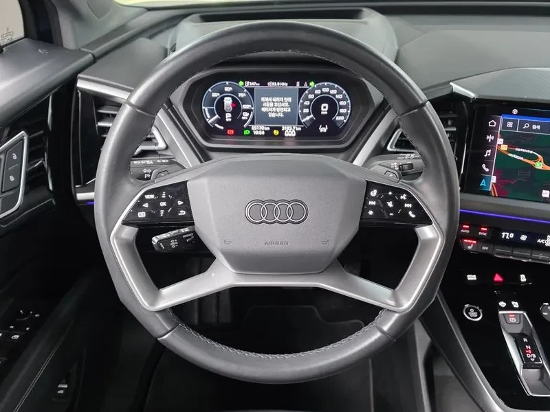 Audi Q4 E-Tron (F4) 40 Premium, снимка 13 - Автомобили и джипове - 56517082