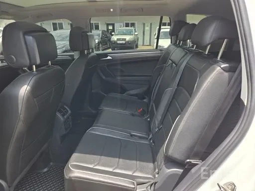 VW Tiguan Allspace 2.0 TSI R-Line* 360* HUD* ����� | Mobile.bg � ����������� 14