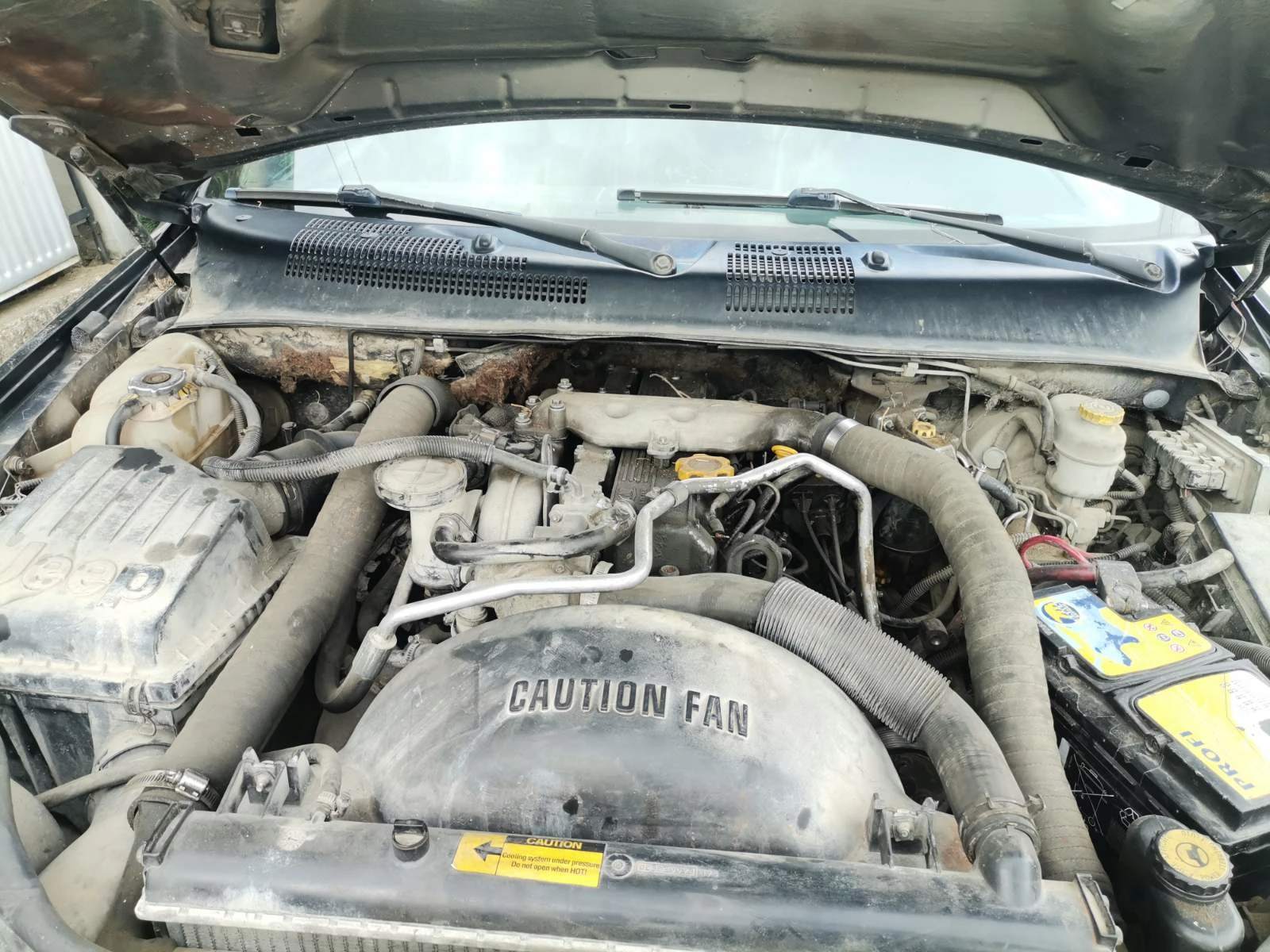 Jeep Grand cherokee 3.1D, снимка 16 - Автомобили и джипове - 51627680