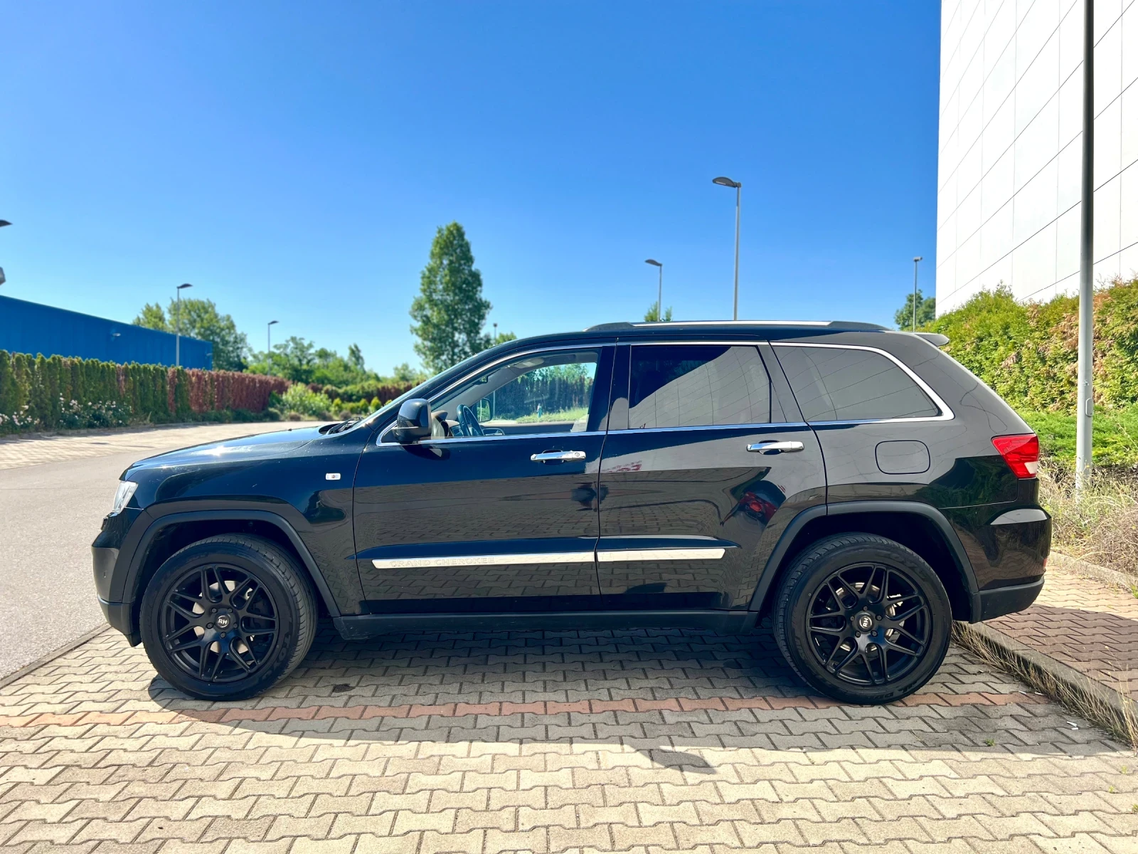 Jeep Grand cherokee 3.0CRD-overland Лизинг през Уникредит по 365 лв   - изображение 5
