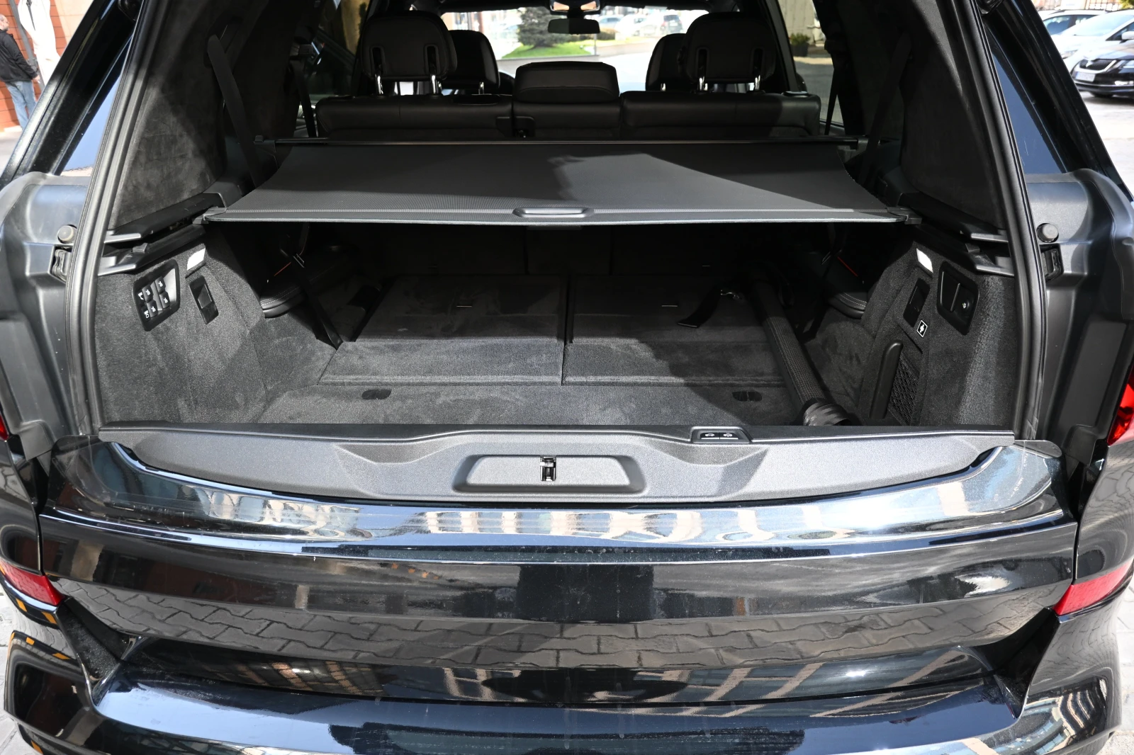 BMW X7 M50i//Headap//Tv//pano//softclose //full, снимка 15 - Автомобили и джипове - 52546504