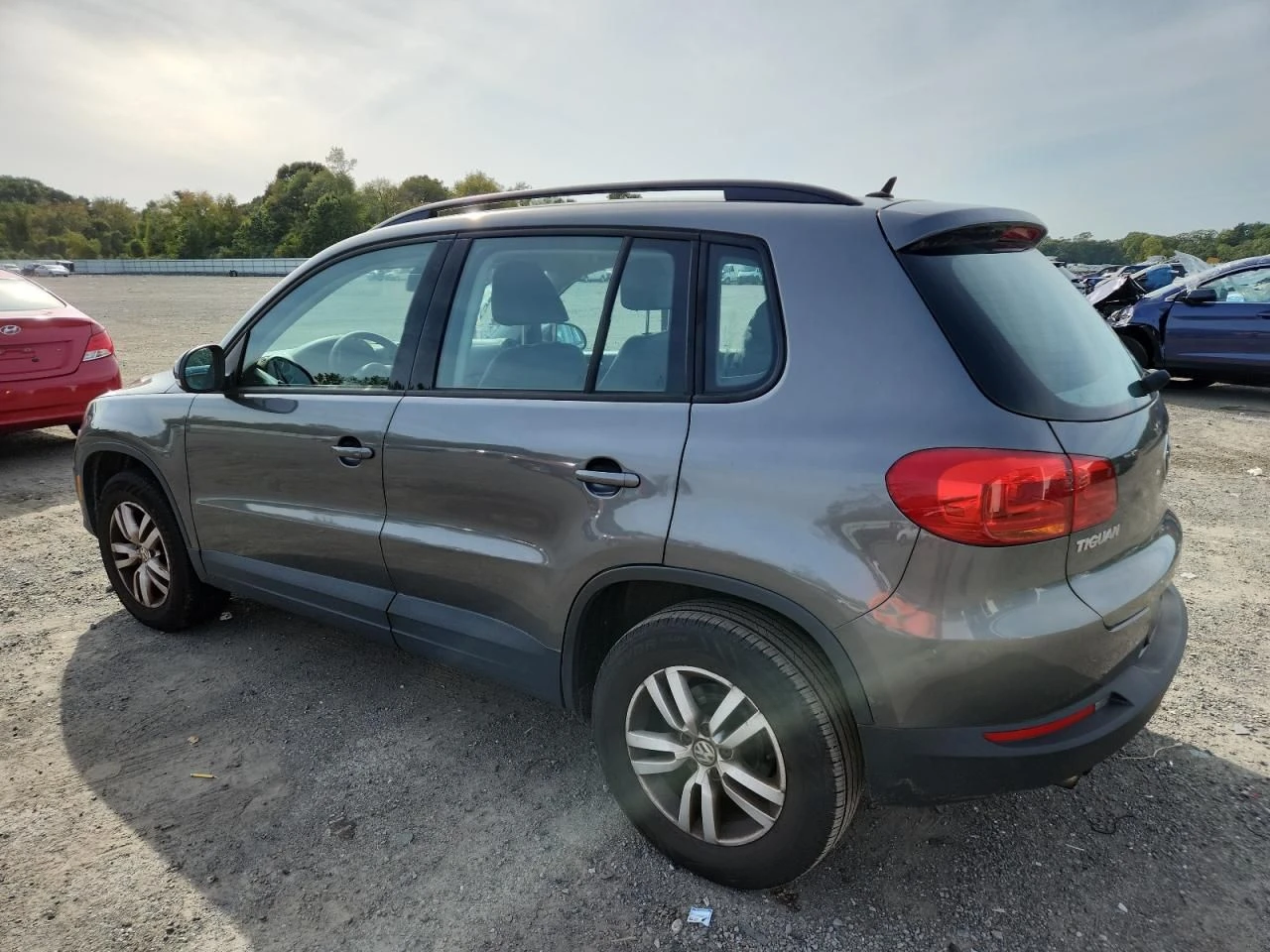 VW Tiguan  - изображение 2