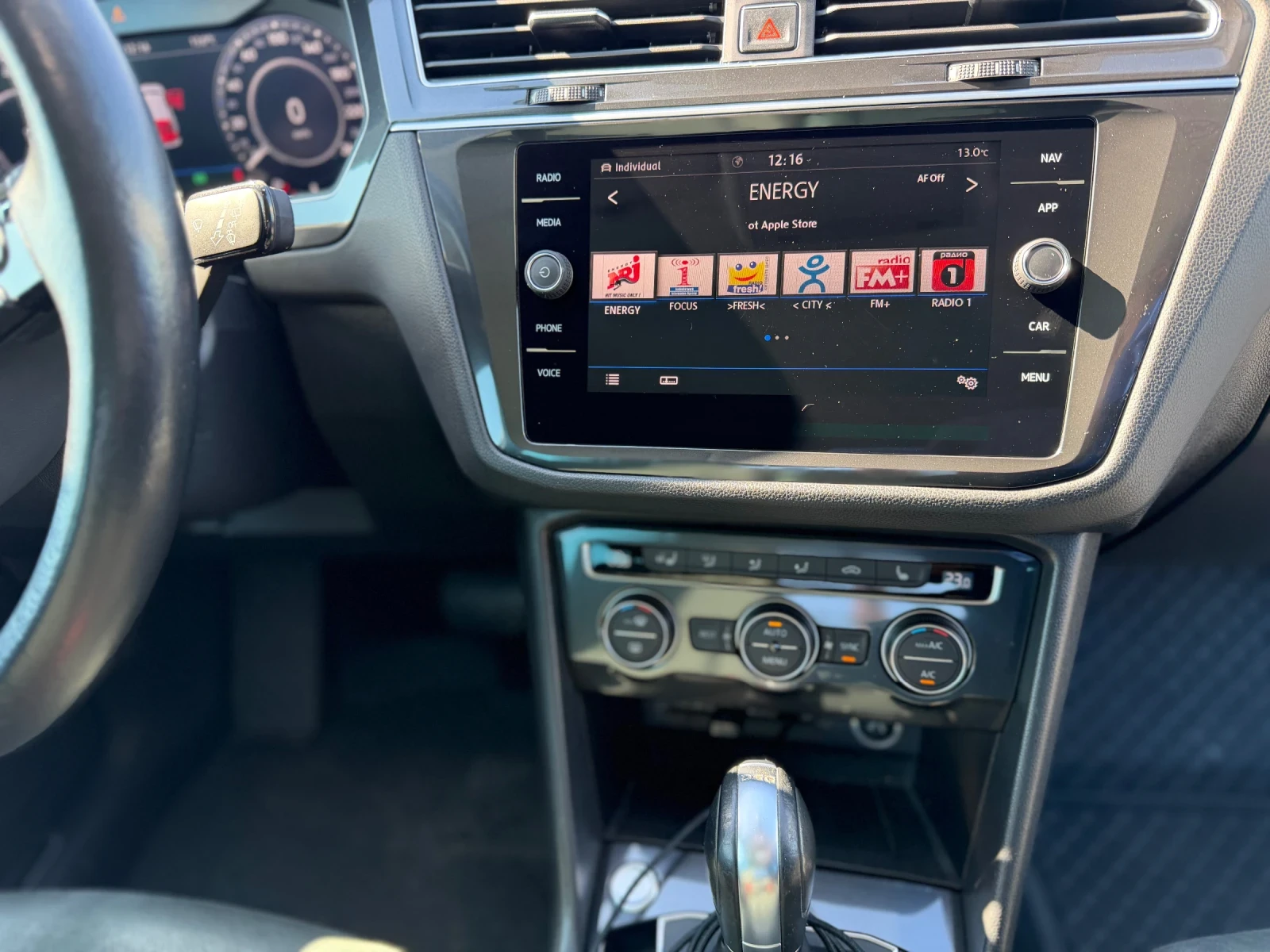 VW Tiguan  - изображение 10