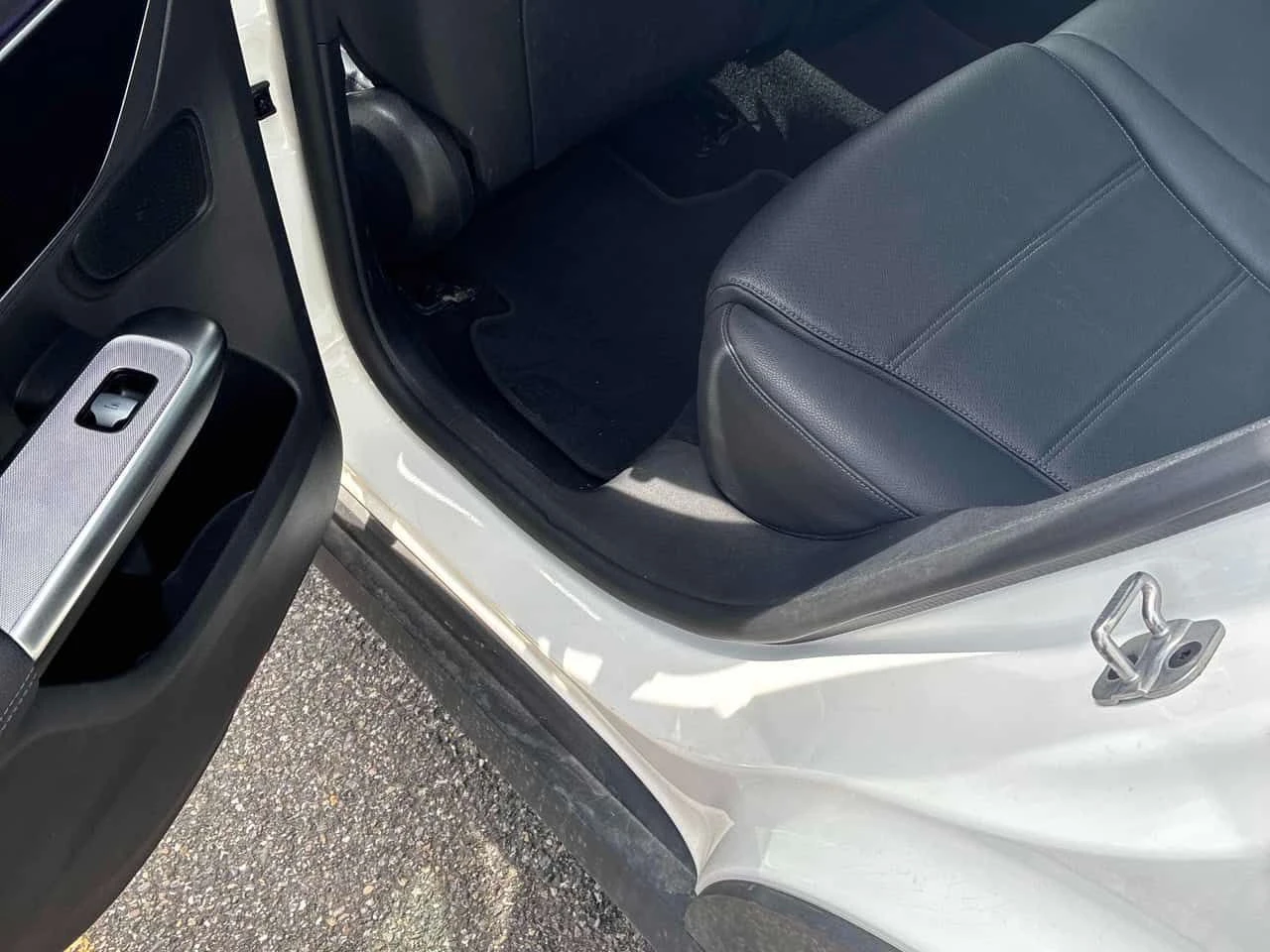 Mercedes-Benz GLC 300 4MATIC/ПАНОРАМА/ПОДГРЕВИ/360 КАМЕРИ, снимка 11 - Автомобили и джипове - 54271729