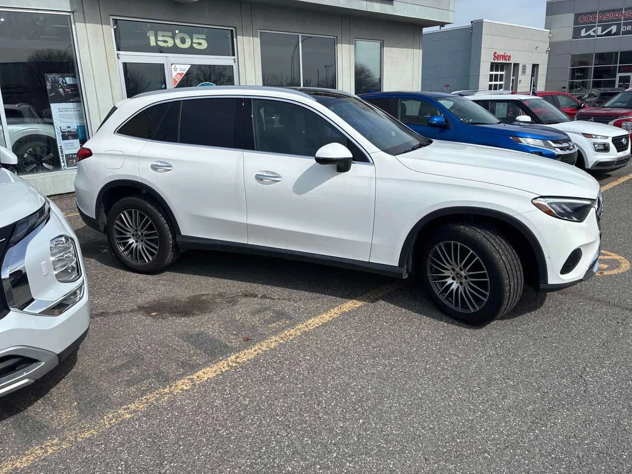 Mercedes-Benz GLC 300 4MATIC/ПАНОРАМА/ПОДГРЕВИ/360 КАМЕРИ, снимка 4 - Автомобили и джипове - 54271729