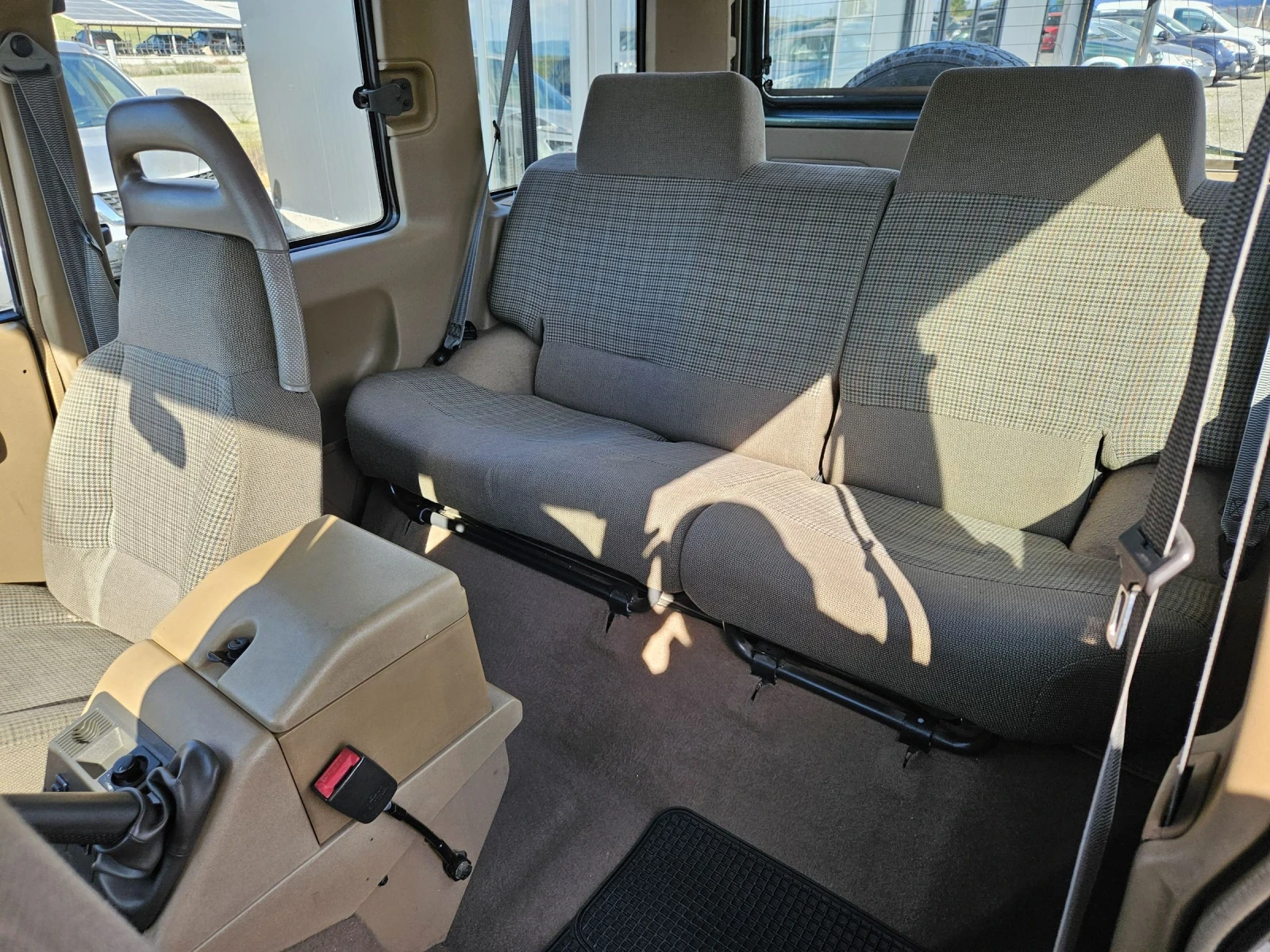 Land Rover Discovery 2.0 Бензин * Климатик* ТОП!!!, снимка 10 - Автомобили и джипове - 54391184