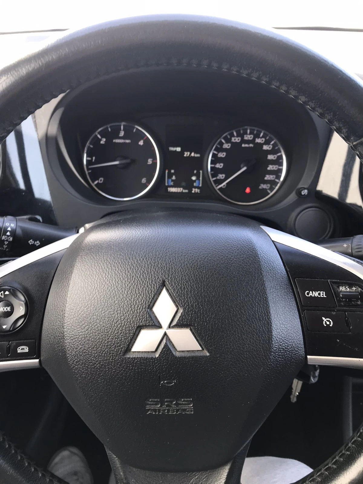 Mitsubishi Outlander 2.2 DID, снимка 10 - Автомобили и джипове - 54712918