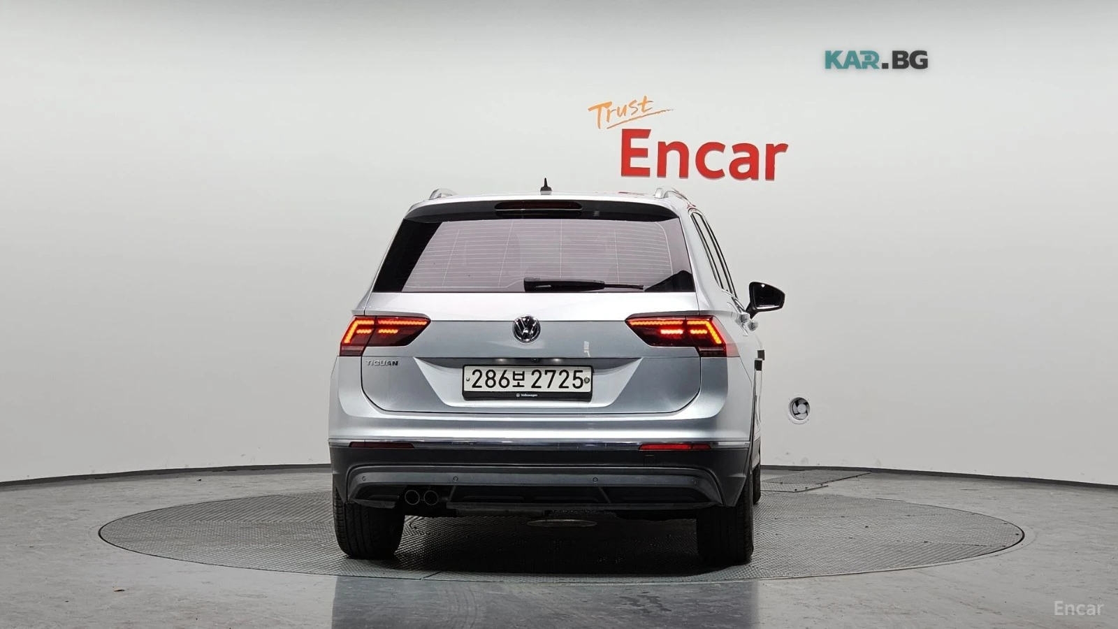 VW Tiguan * KEYLESS* Camera* ПОДГРЕВ* , снимка 4 - Автомобили и джипове - 55087275