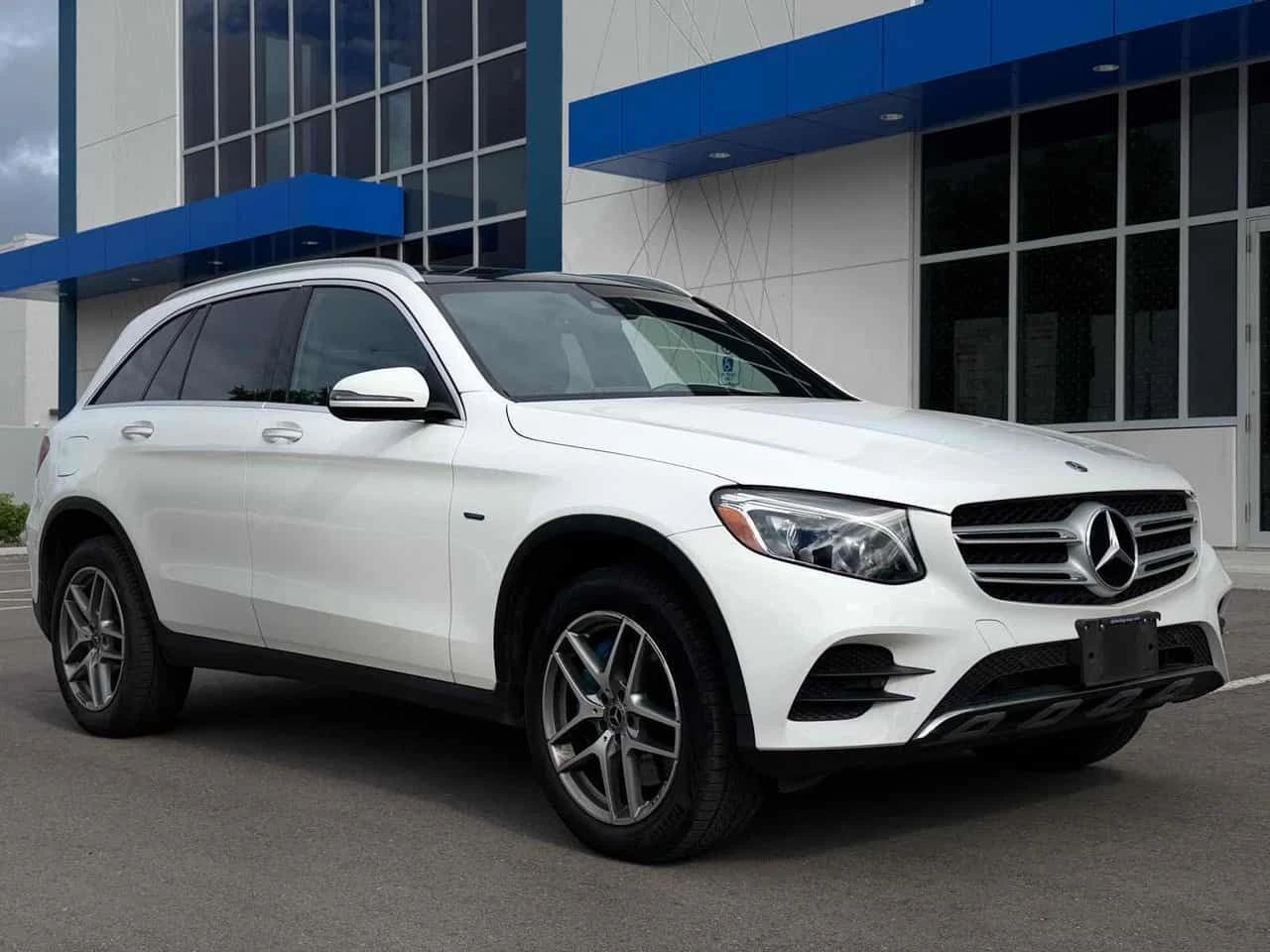 Mercedes-Benz GLC * 350e 4MATIC SUV * АВТОКРЕДИТ* , снимка 10 - Автомобили и джипове - 55248220