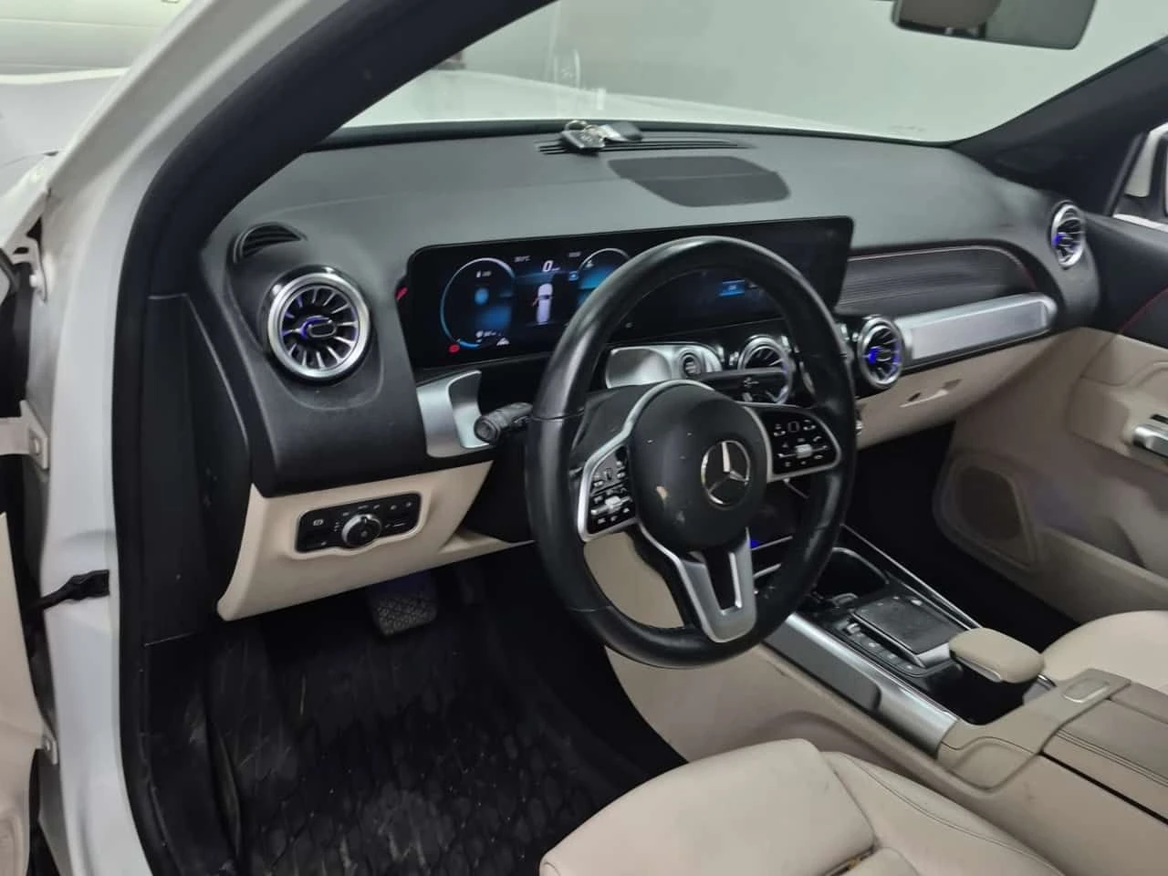 Mercedes-Benz GLB * 250 * CARFAX * BLIND SPOT * DRIVER ASSIST PKG *  | Mobile.bg � ����������� 9